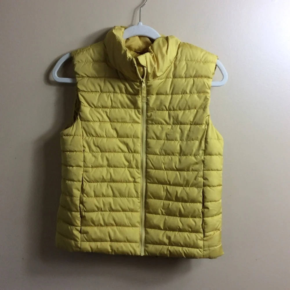 Old Navy, active mustard yellow XXL 18 puffer vest